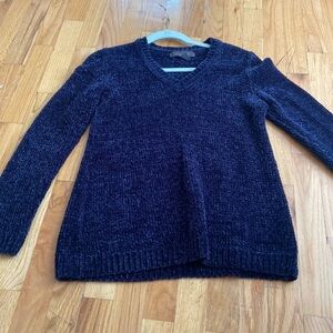 WOMEN’S Suzy Shier sweater. Navy blue. Size M